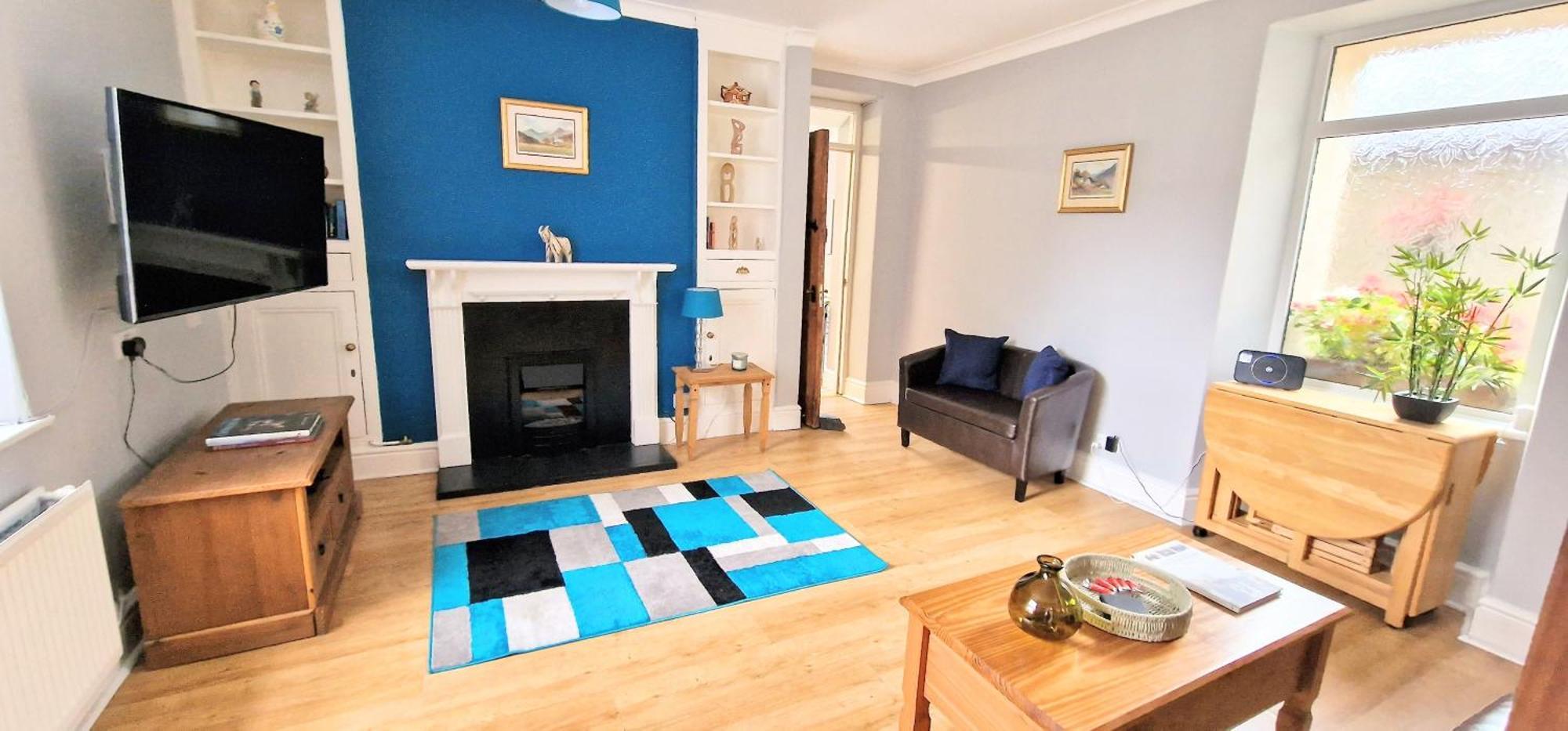 Cheerful 2 Bed Home With Mountain Views 布莱奈费斯蒂尼奥格 外观 照片